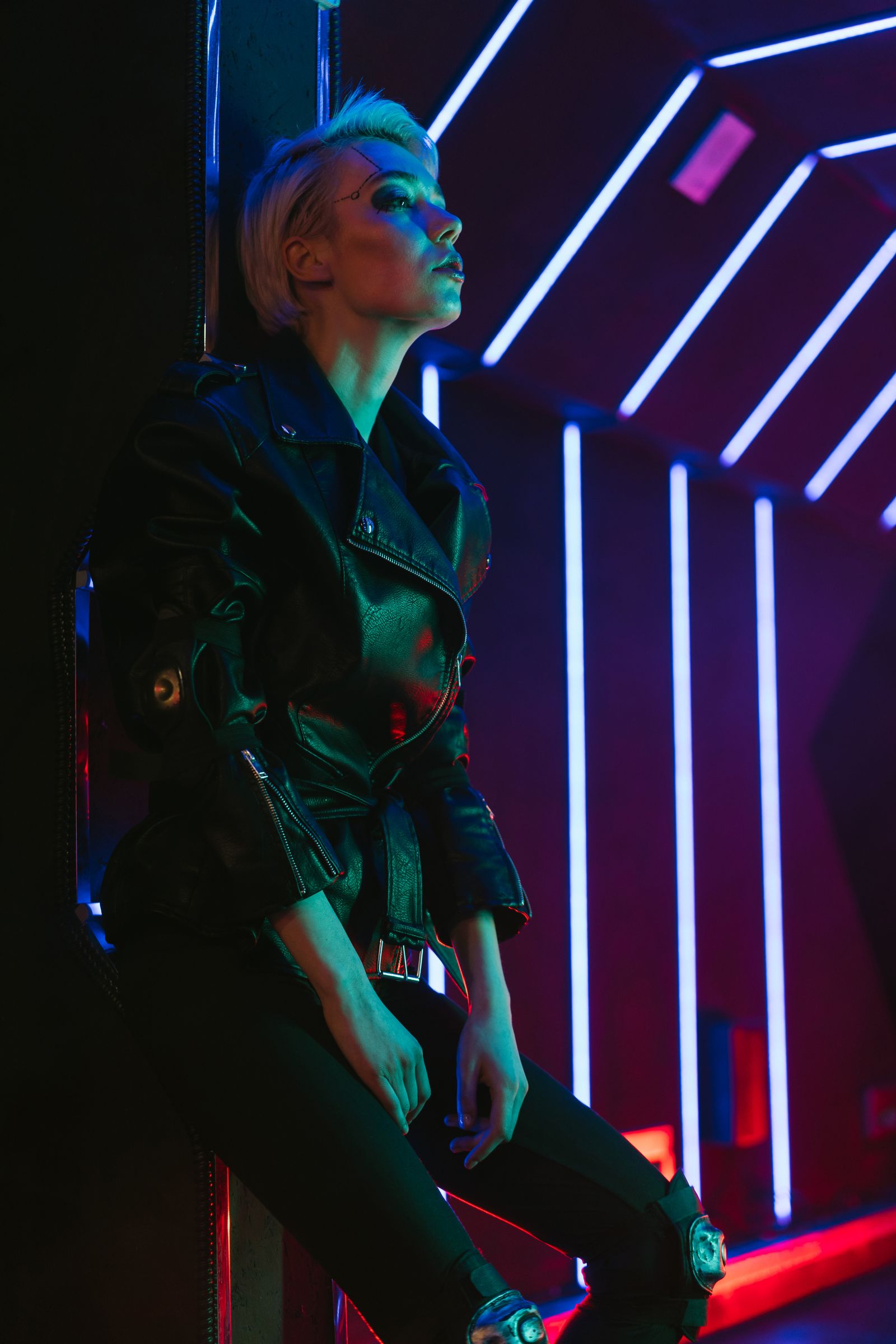 Futuristic city with holographic AI interfaces representing the future of technology